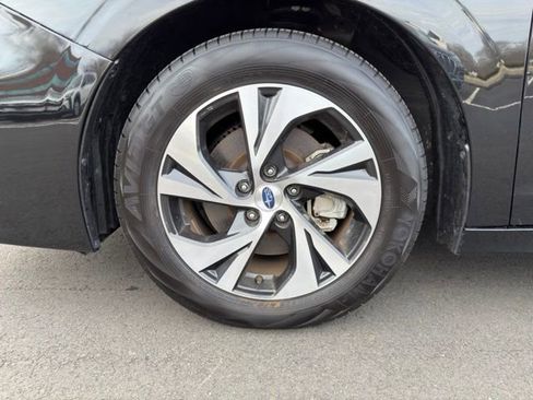 Used 2025 Subaru Legacy Premium AWD/4WD image 28