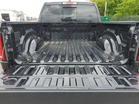 Used 2025 RAM 1500 Big Horn AWD/4WD image 35