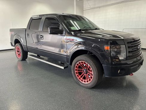 Used 2014 Ford F150 FX4 w/ Equipment Group 402A Luxury AWD/4WD image 2