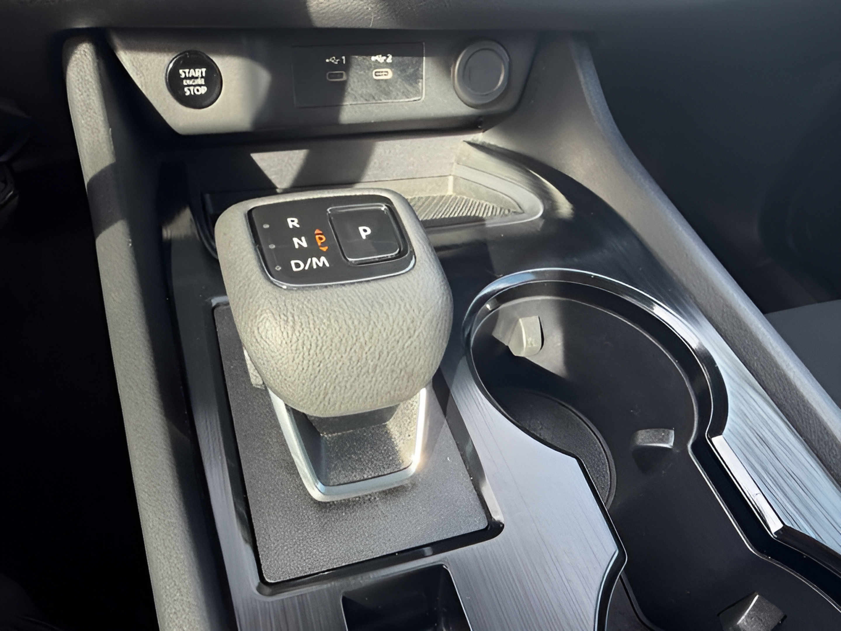 Used 2024 Nissan Rogue S AWD/4WD image 19