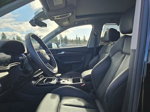 Used 2024 Audi Q5 e Prestige w/ Prestige Package image 18