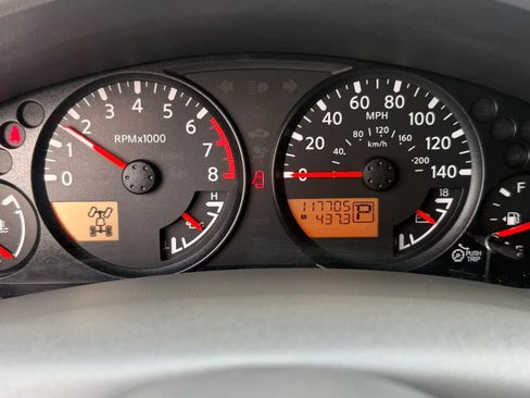Used 2018 Nissan Frontier SV w/ Value Truck Package AWD/4WD image 16