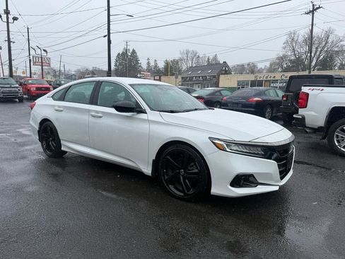 Used 2022 Honda Accord Sport image 5