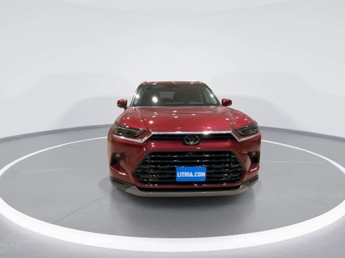 Certified 2025 Toyota Grand Highlander Limited image 3