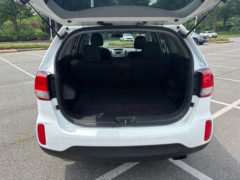 Used 2015 Kia Sorento LX AWD/4WD image 7