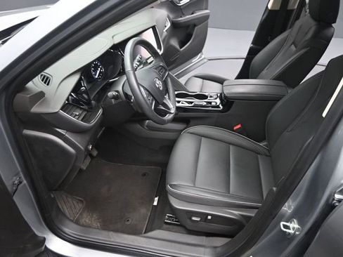 Certified 2023 Buick Envision Essence image 10