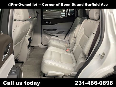 Used 2019 GMC Acadia SLT AWD/4WD image 26