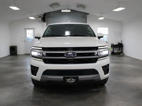 Used 2022 Ford Expedition Max XLT RWD image 3