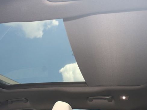 New 2025 Jaguar F-PACE R-Dynamic S image 23