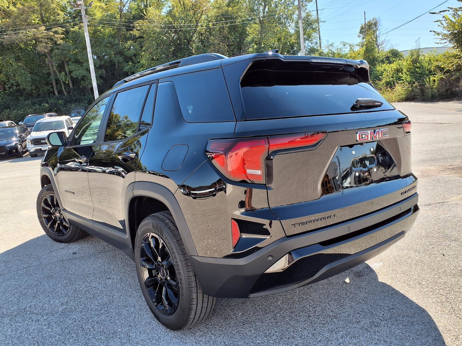 New 2027 GMC Terrain Elevation w/ Black Edition FWD image 19