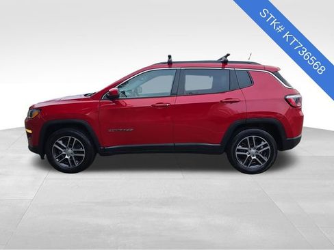 Used 2019 Jeep Compass Latitude w/ Popular Equipment Group image 4