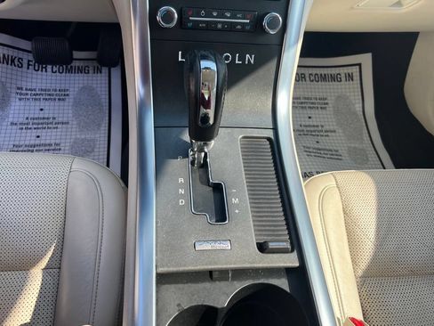 Used 2009 Lincoln MKS FWD image 20