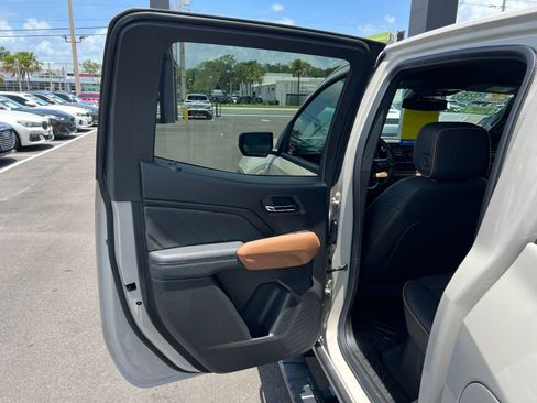 Used 2026 GMC Canyon AT4 AWD/4WD image 46