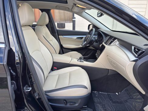 Used 2020 INFINITI QX50 Essential w/ Convenience Package AWD/4WD image 15
