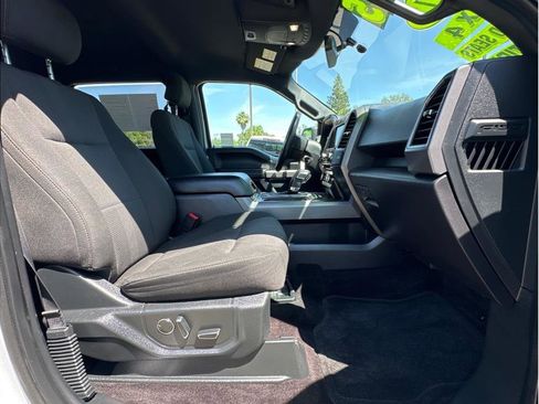 Used 2017 Ford F150 XLT w/ Equipment Group 302A Luxury AWD/4WD image 11
