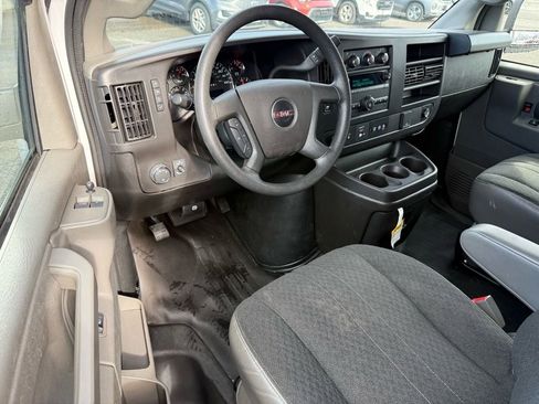 Used 2024 GMC Savana 2500 w/ Driver Convenience Package image 15