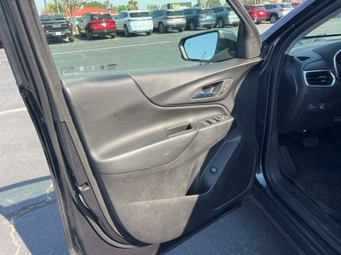 Used 2023 Chevrolet Equinox LT image 6