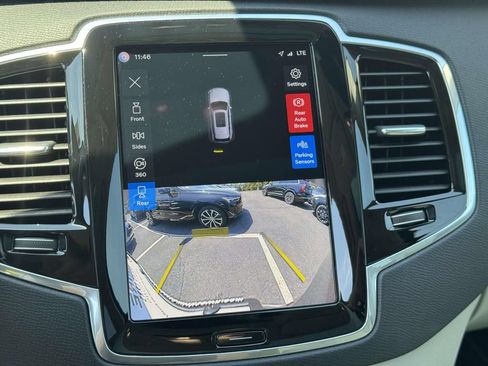 Certified 2023 Volvo XC90 B6 Plus AWD/4WD image 29
