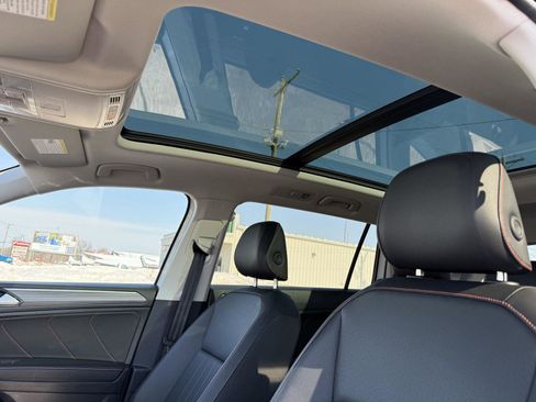 Used 2024 Volkswagen Tiguan Wolfsburg Edition image 25