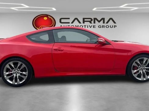 Used 2014 Hyundai Genesis 3.8 RWD image 6