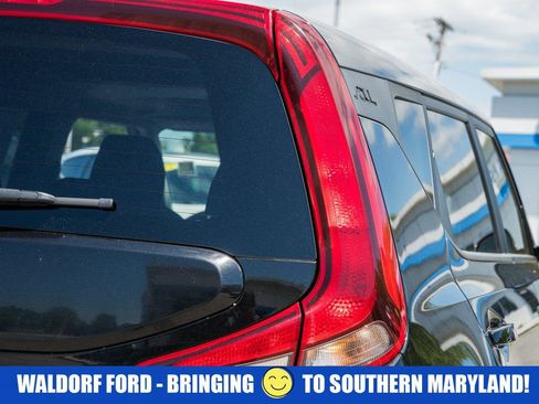 Used 2022 Kia Soul GT-Line FWD image 45