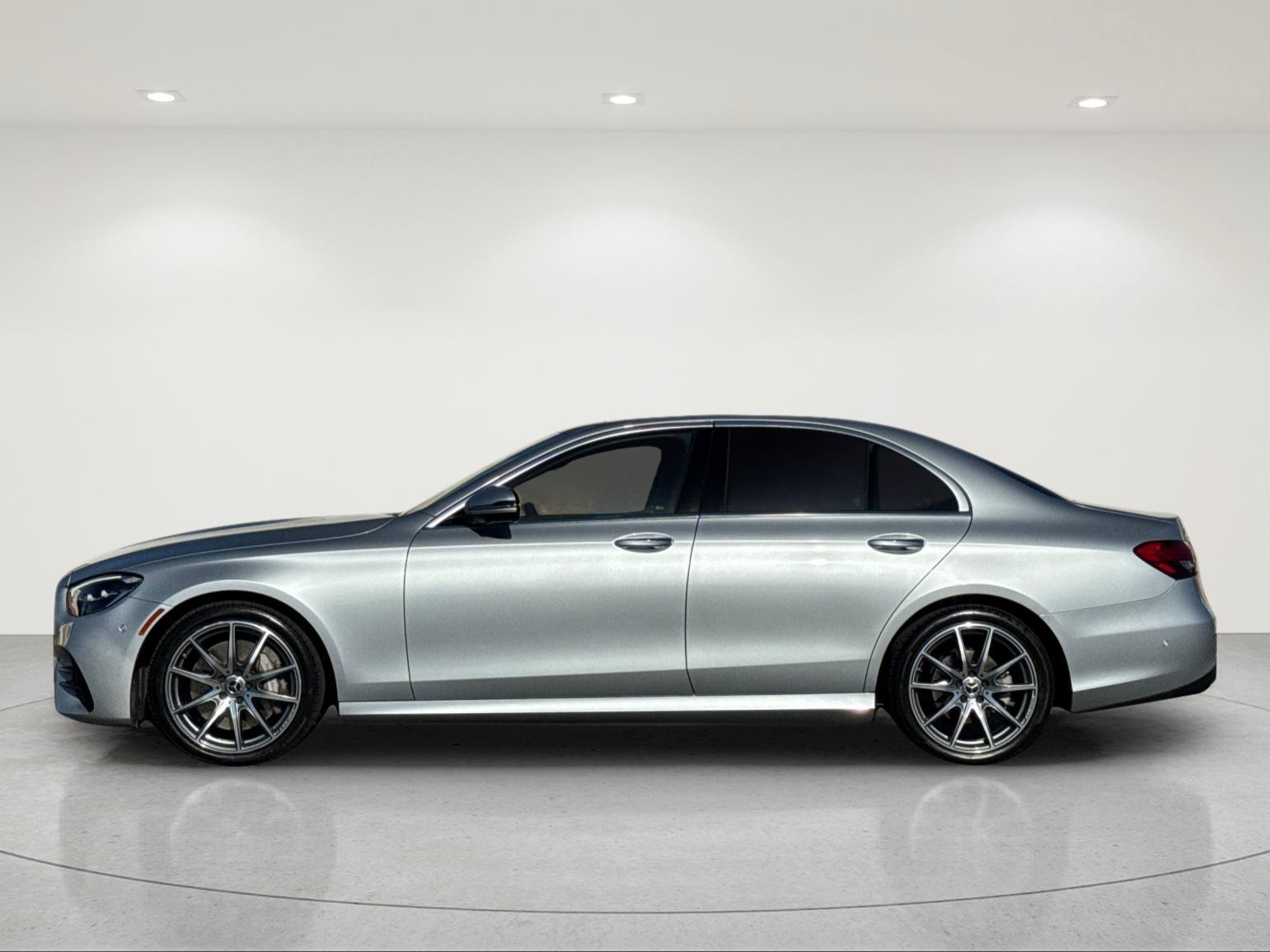 Certified 2022 Mercedes-Benz E 350 Sedan image 3