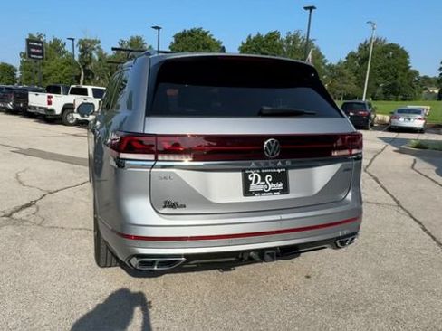 Used 2024 Volkswagen Atlas SEL Premium R-Line AWD/4WD image 7
