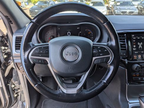 Used 2020 Jeep Grand Cherokee Limited AWD/4WD image 11