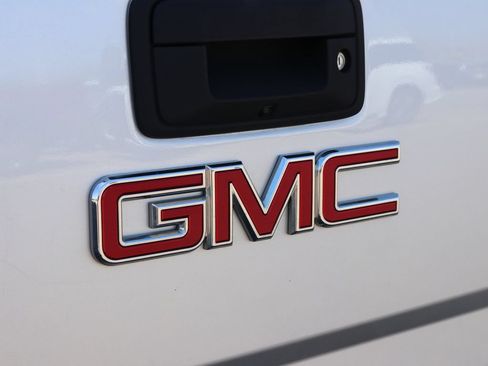 Used 2017 GMC Sierra 1500 SLT AWD/4WD image 34