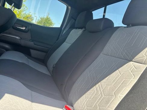 Used 2023 Toyota Tacoma TRD Sport AWD/4WD image 7