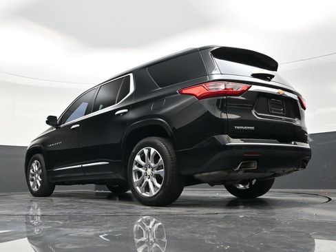 Used 2019 Chevrolet Traverse Premier FWD image 23