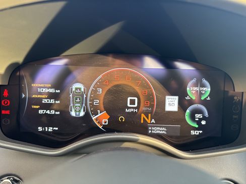 Used 2019 McLaren 570S Spider image 19