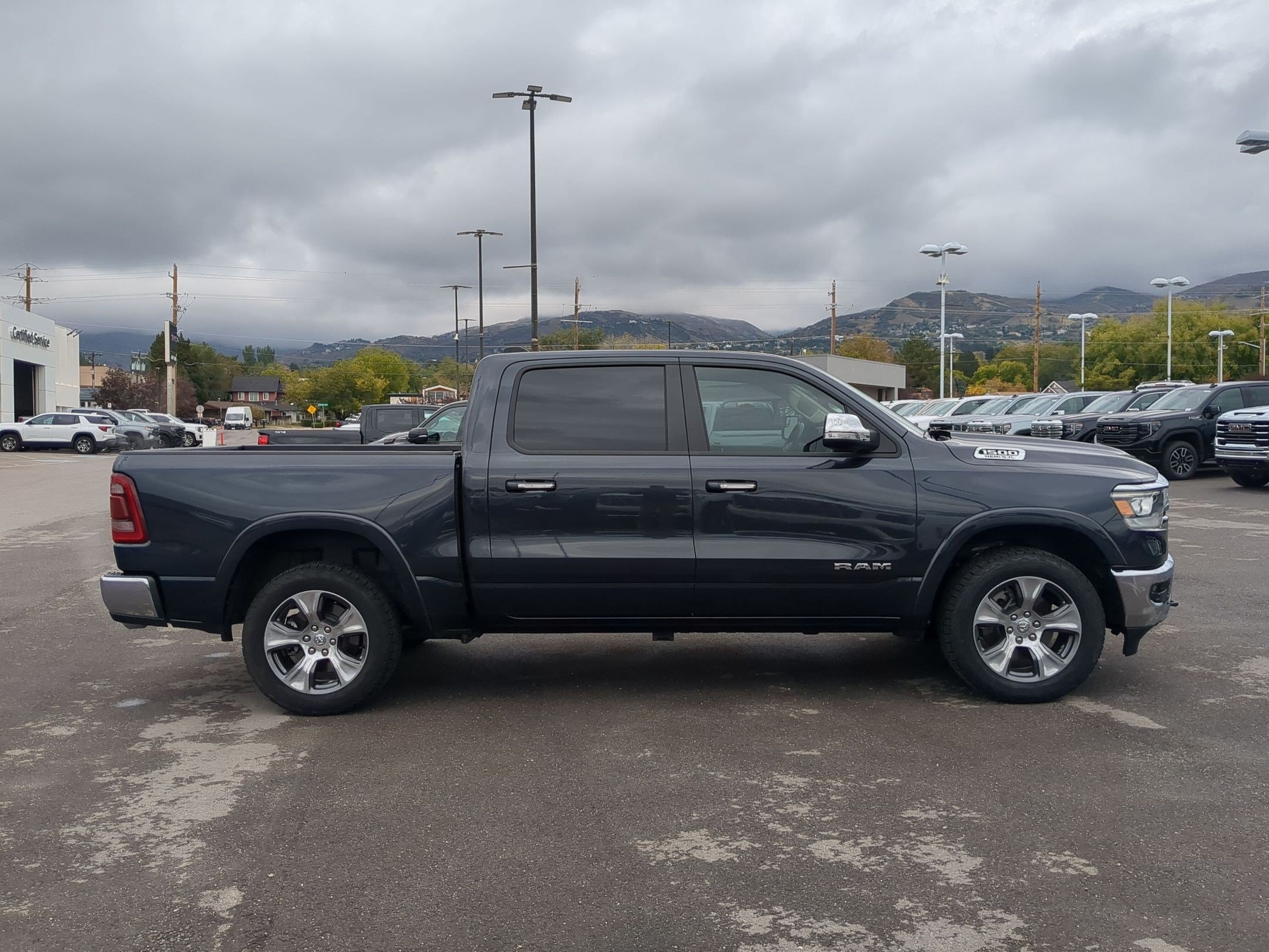 Used 2020 RAM 1500 Laramie AWD/4WD image 6