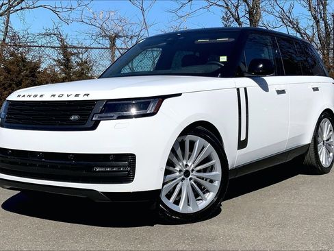 New 2026 Land Rover Range Rover SE image 1