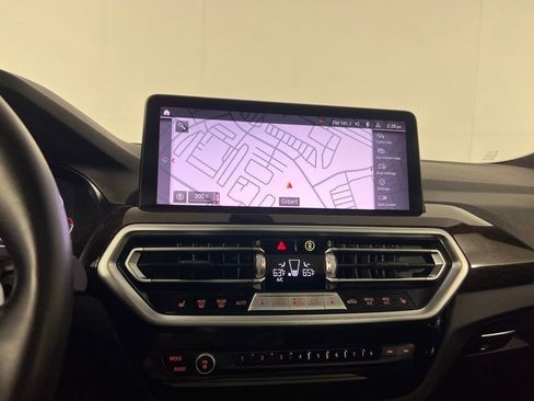 Used 2024 BMW X4 xDrive30i image 18