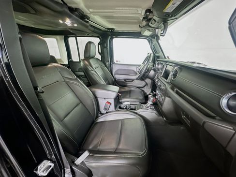 Used 2022 Jeep Wrangler Sahara image 30