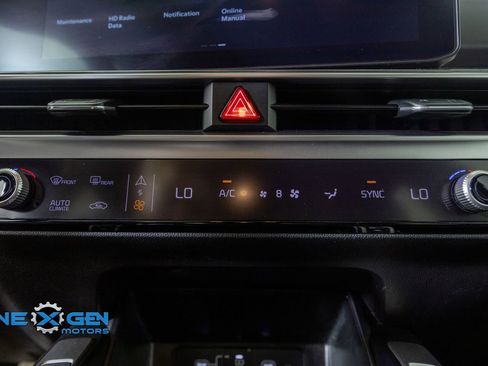 Used 2024 Kia Sorento S image 20