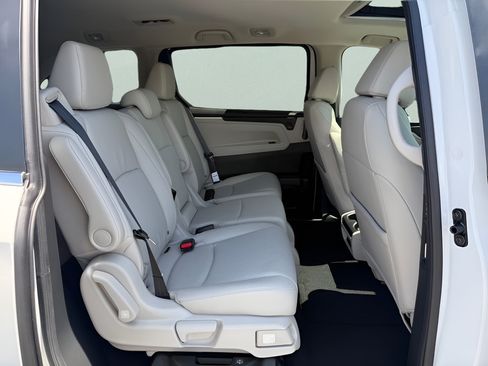 New 2026 Honda Odyssey EX-L image 13