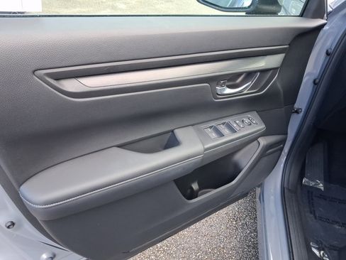 Used 2024 Honda CR-V EX image 12