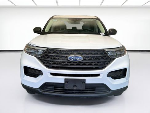Used 2022 Ford Explorer 2WD image 2