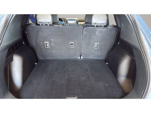Used 2025 Ford Escape Platinum AWD/4WD image 37