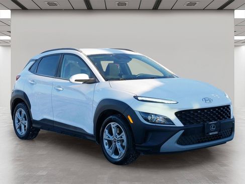 Used 2023 Hyundai Kona SEL image 1