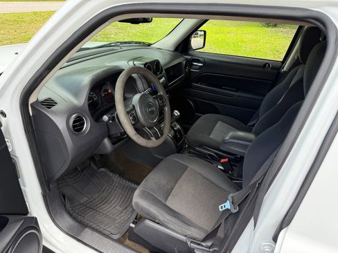 Used 2016 Jeep Patriot Sport w/ Power Value Group image 10