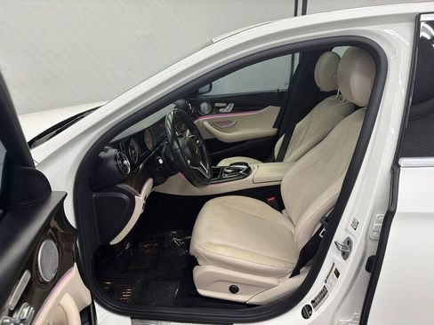 Used 2019 Mercedes-Benz E 300 4MATIC image 9