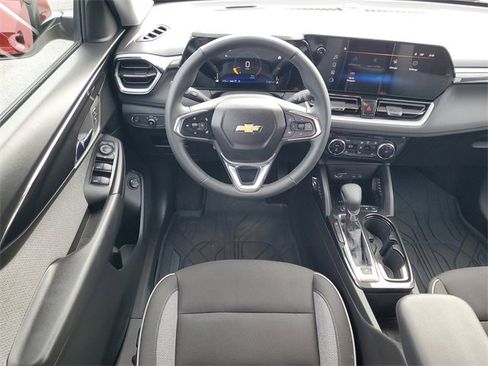 Certified 2024 Chevrolet TrailBlazer LT w/ Convenience Package image 16