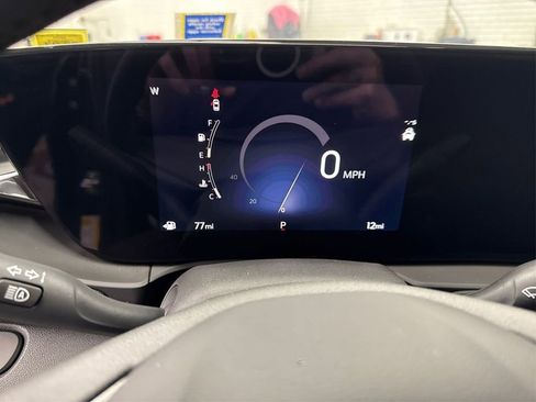 Used 2025 Buick Envista Preferred w/ Convenience I Package FWD image 22
