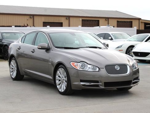 Used 2009 Jaguar XF Premium image 9