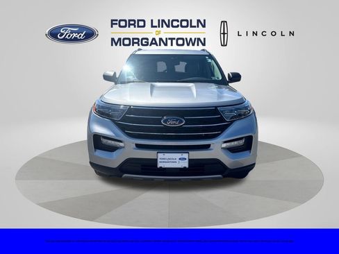 Used 2021 Ford Explorer XLT w/ Equipment Group 202A AWD/4WD image 3