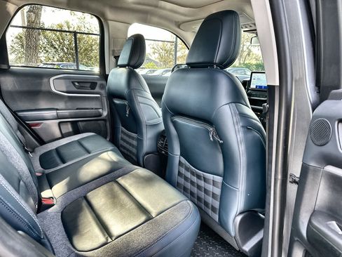 Used 2022 Ford Bronco Sport Outer Banks w/ Tech Package image 18