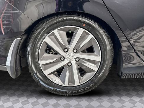 Used 2020 Honda Civic LX image 32